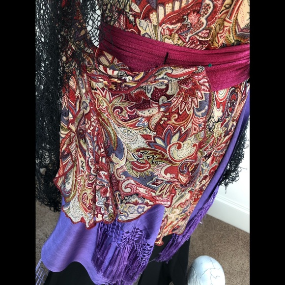 6pc Witchy woman in streetwear - Picture 13 of 16